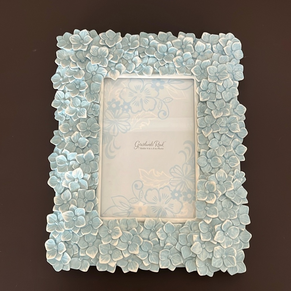 Grasslands Road Blue White Hydrangea Picture Frame